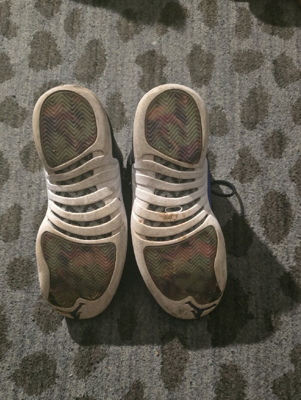 Jordan 12 - Picture 3 of 7